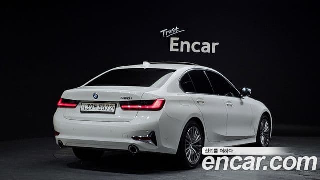 BMW 3 Series (G20) 2