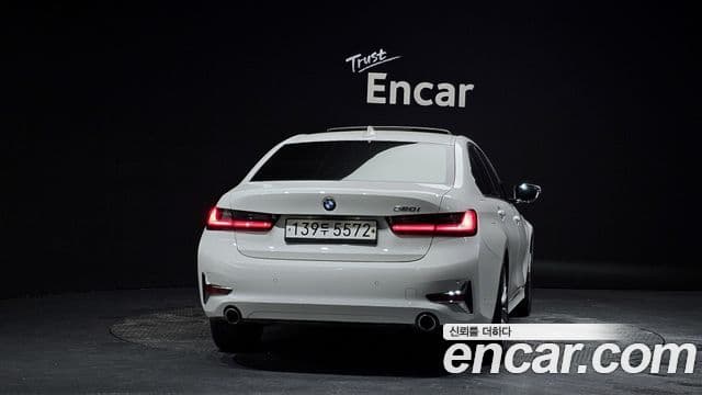 BMW 3 Series (G20) 4