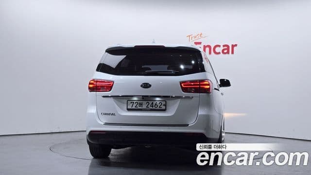Kia The New Carnival 4