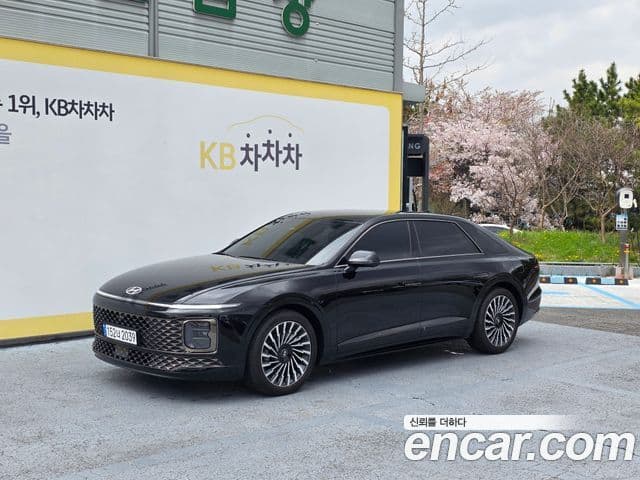 Hyundai Grandeur (GN7) — 1