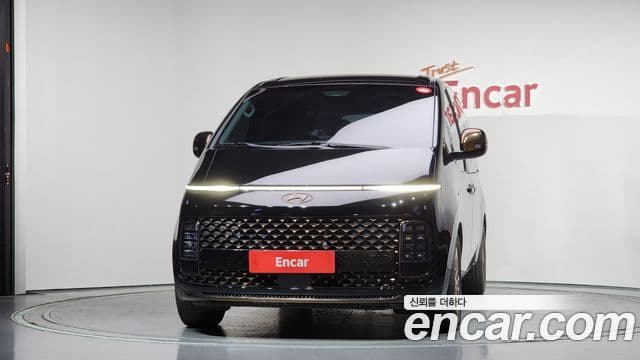 Hyundai Staria 3