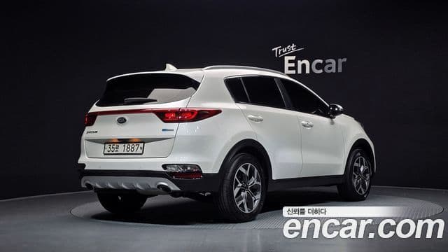 Kia Sportage The Bold 2