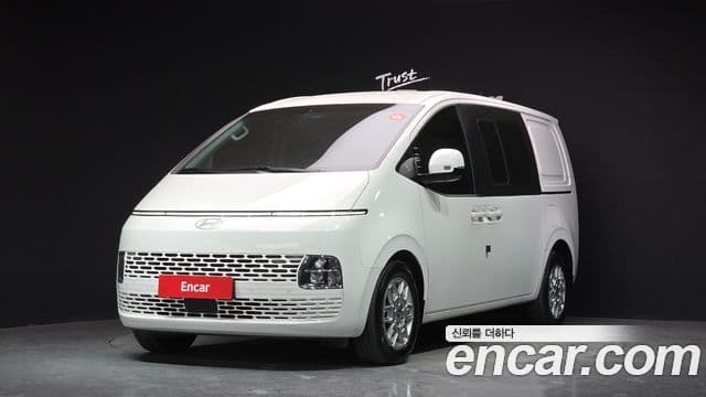 Hyundai Staria — 1