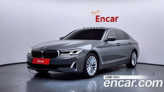 BMW 5 Series (G30)