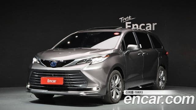 Toyota Sienna 4th Gen 1