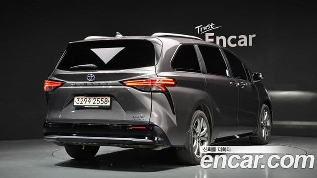 Toyota Sienna 4th Gen 2