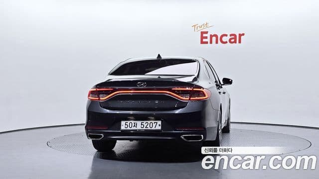 Hyundai Grandeur IG 3