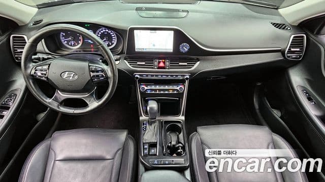 Hyundai Grandeur IG 4