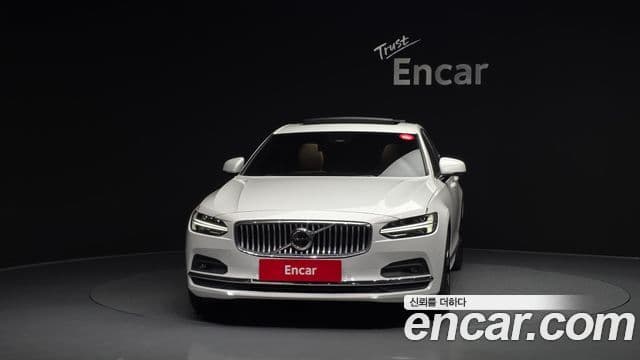 Volvo S90 3