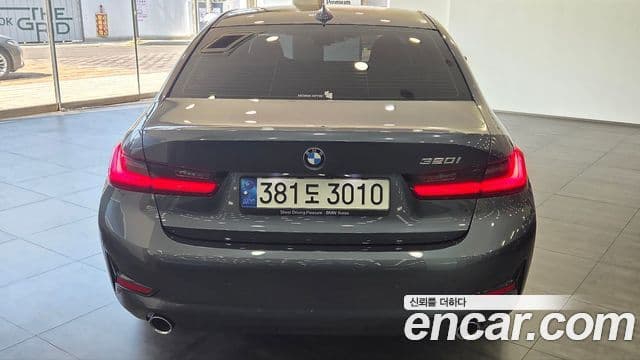 BMW 3 Series (G20) 4
