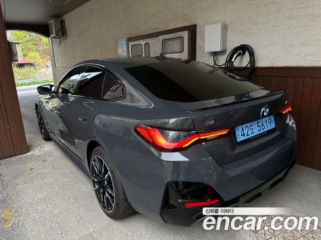 BMW i4 2