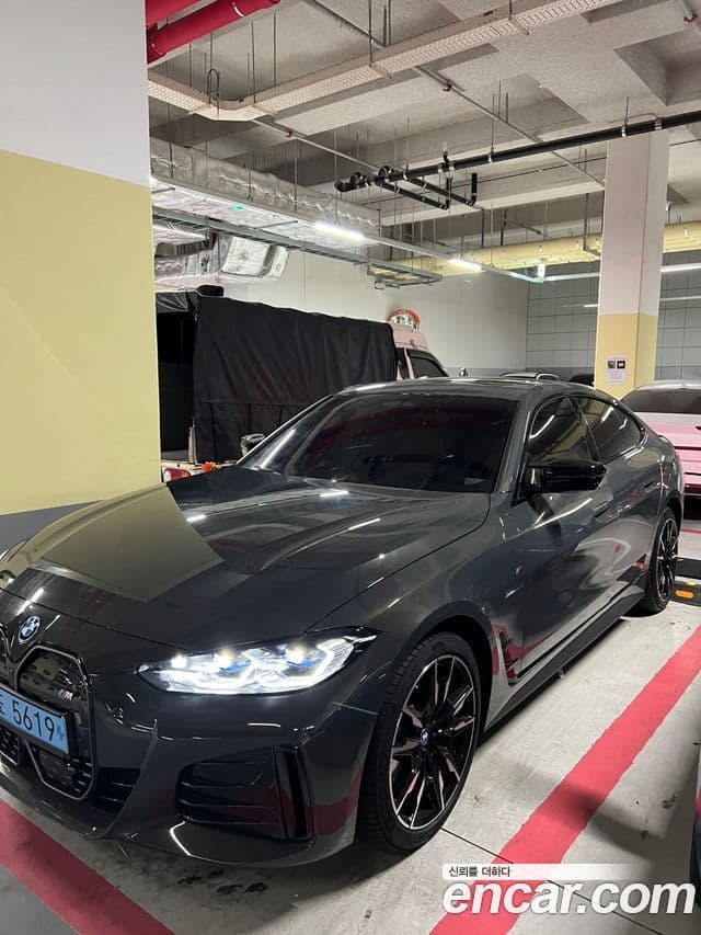 BMW i4 3