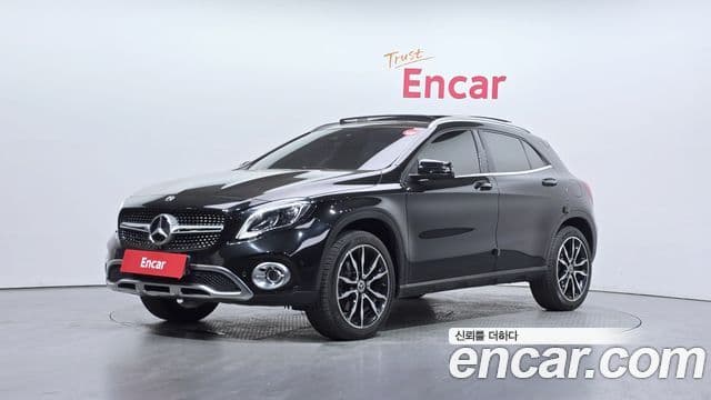 Mercedes-Benz GLA-Class X156