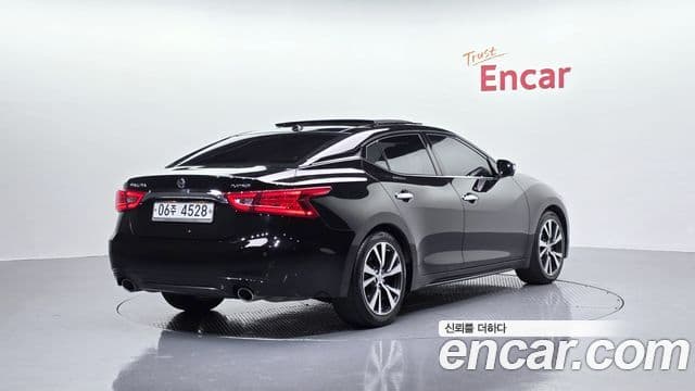 Nissan Maxima (A36) 2