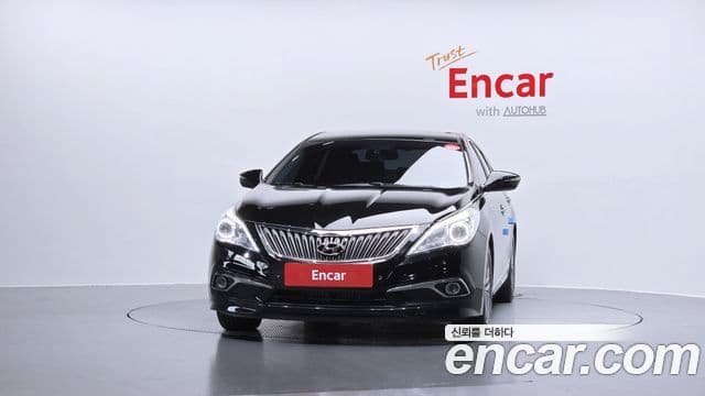Hyundai Grandeur HG 3