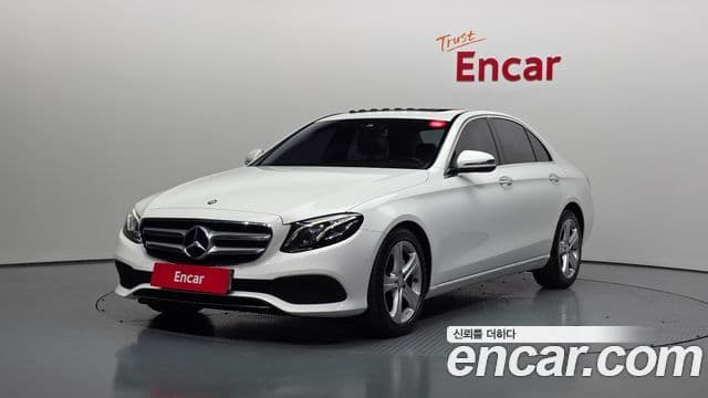 Mercedes-Benz E-Class W213 1