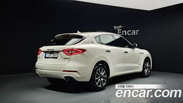Maserati Levante 2