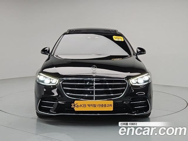 Mercedes-Benz S-Class W223 1