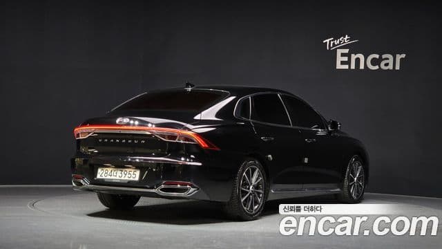 Hyundai The New Grandeur IG 2