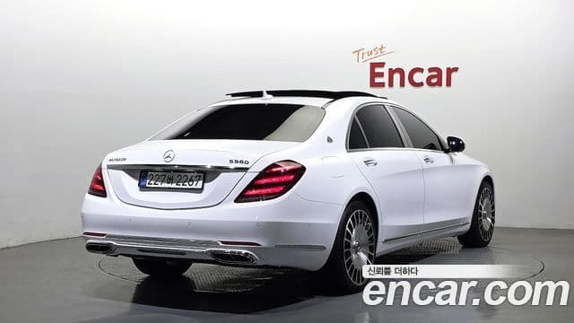 Mercedes-Benz S-Class W222 2