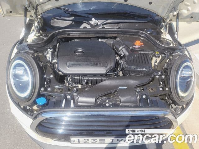 MINI Cooper 4