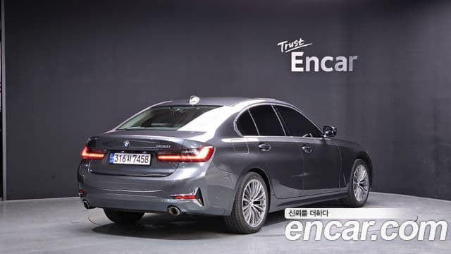 BMW 3 Series (G20) 2