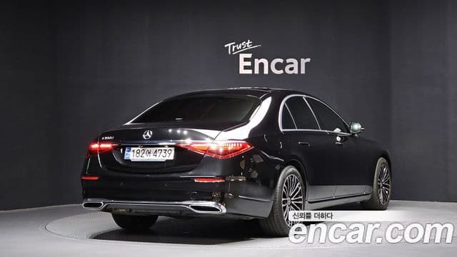 Mercedes-Benz S-Class W223 2
