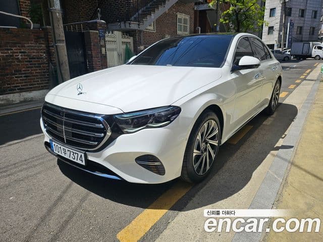 Mercedes-Benz E-Class W214 1