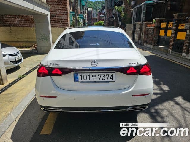 Mercedes-Benz E-Class W214 4