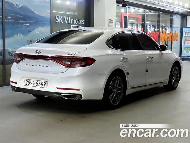 Hyundai Grandeur IG 4