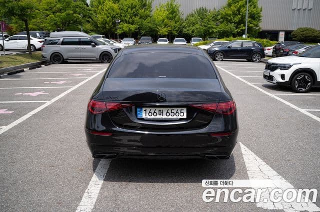 Mercedes-Benz S-Class W223 3