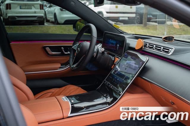 Mercedes-Benz S-Class W223 4