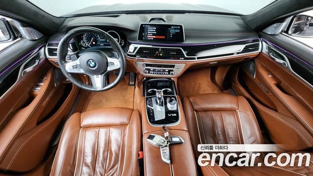 BMW 7 Series (G11) 4
