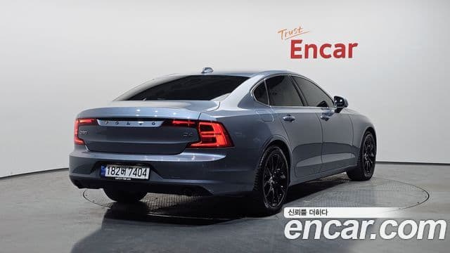 Volvo S90 2