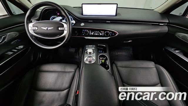 Genesis GV70 4