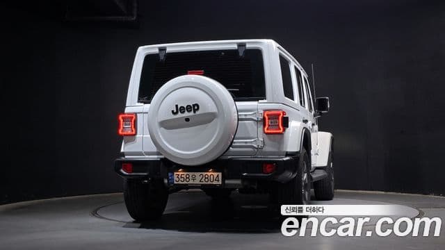 Jeep Wrangler (JL) 3