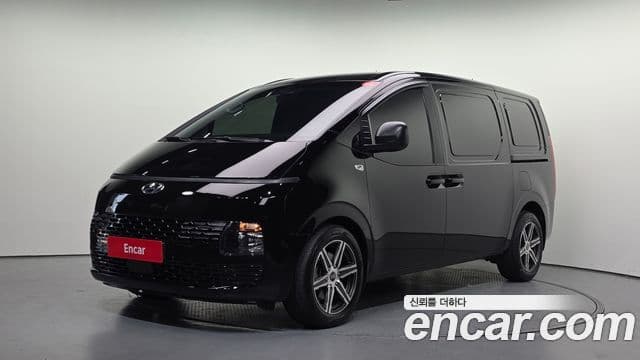 Hyundai Staria 1