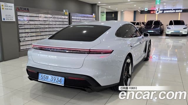 Porsche 타이칸 3