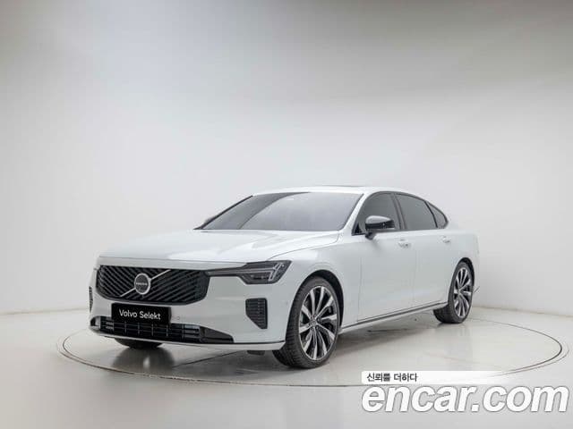 Volvo S90 1