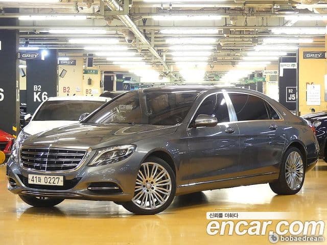 Mercedes-Benz S-Class W222