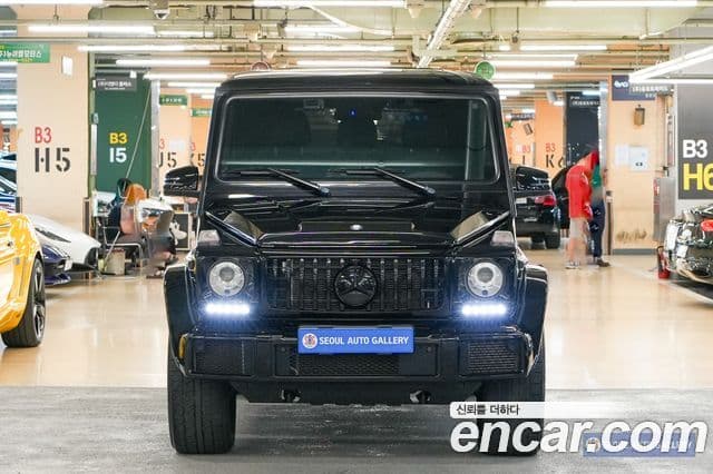 Mercedes-Benz G-Class W463