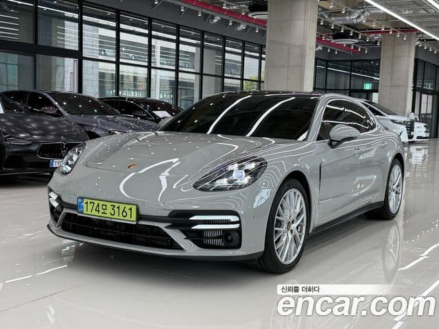 Porsche Panamera (971) 1