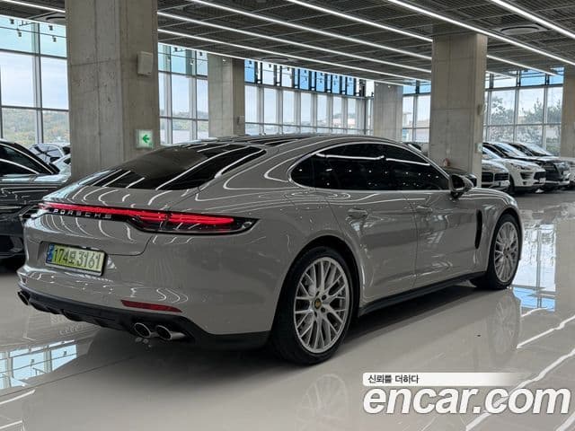 Porsche Panamera (971) 4