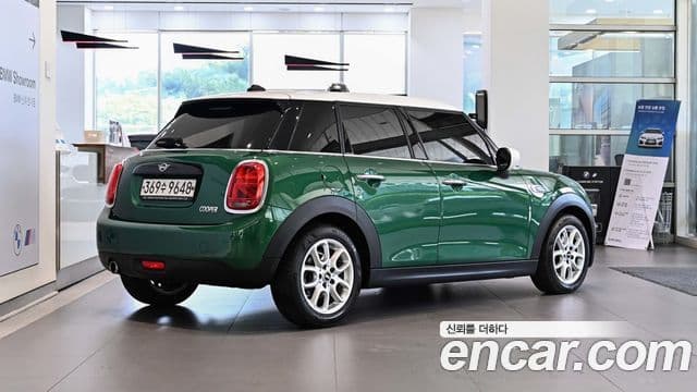 MINI Cooper 4