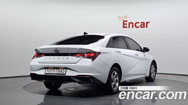 Hyundai Avante (CN7) 2