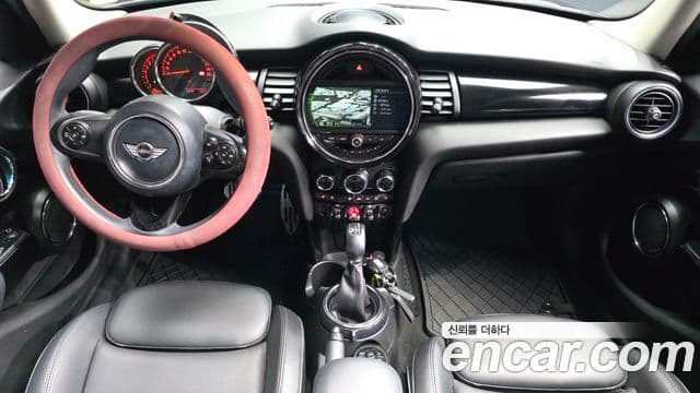 MINI Cooper 4
