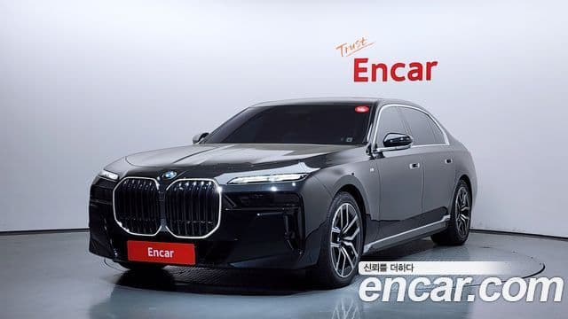 BMW 7 Series (G70)