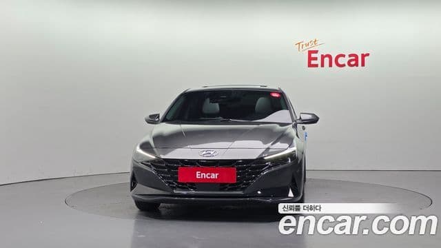 Hyundai Avante (CN7) 2
