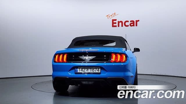 Ford Mustang 3