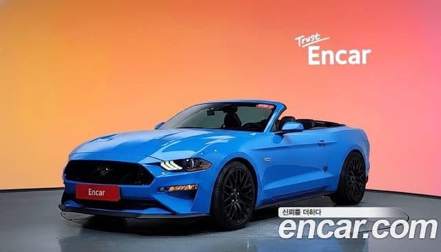 Ford Mustang — 1